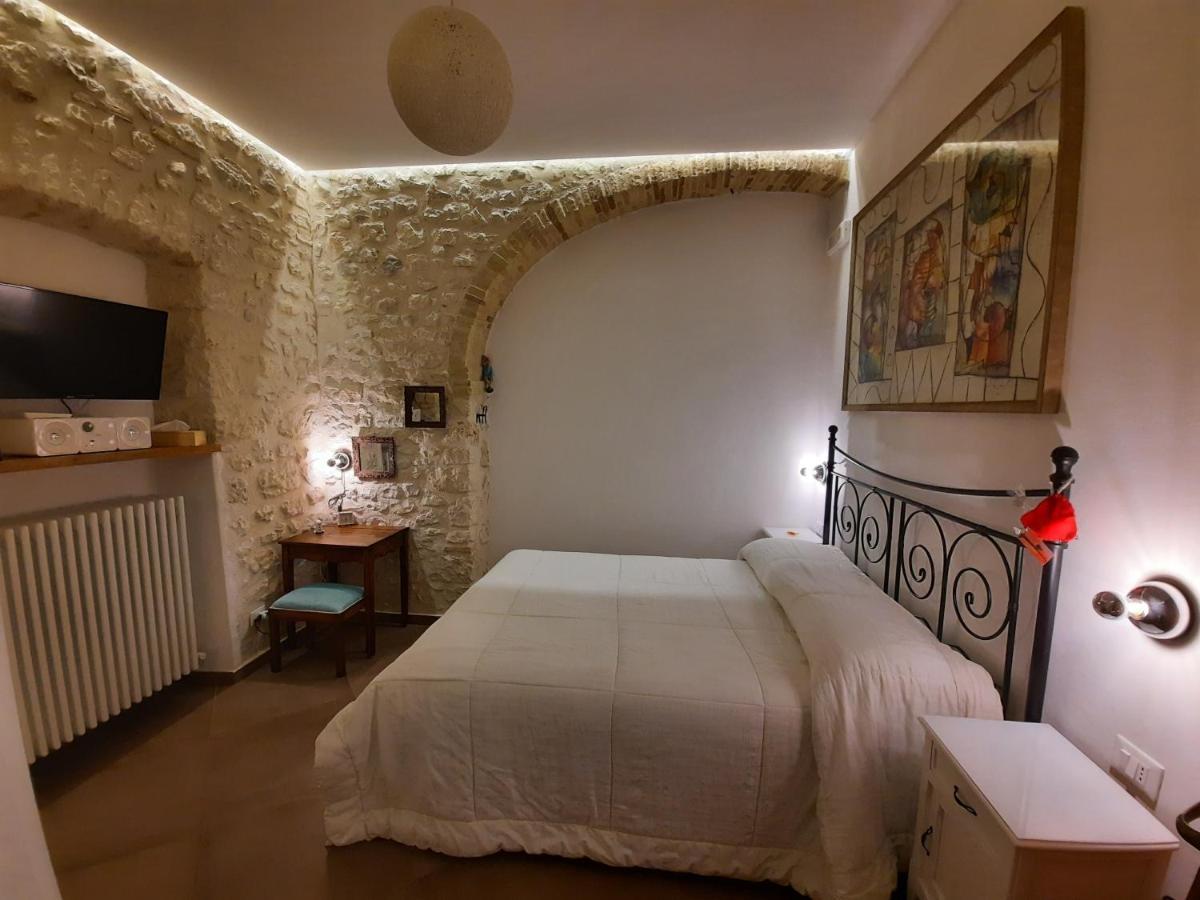 Picchio&Pinocchio Guest House ซุลโมนา ภายนอก รูปภาพ