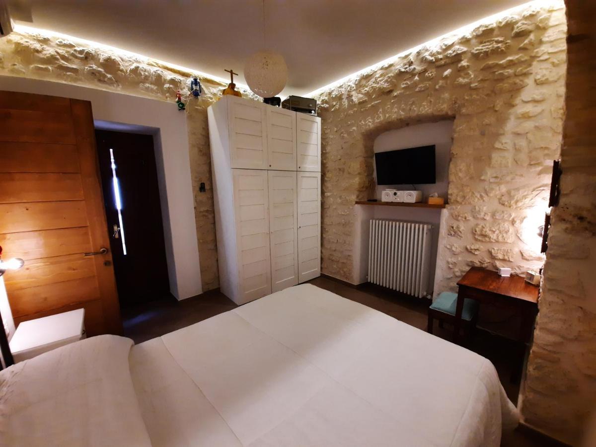Picchio&Pinocchio Guest House ซุลโมนา ภายนอก รูปภาพ